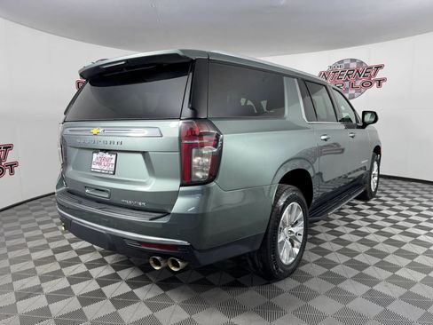 Used 2023 Chevrolet Suburban Premier AWD/4WD image 7