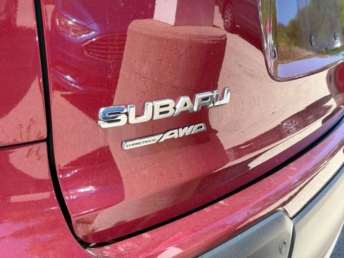Used 2022 Subaru Ascent Premium w/ Convenience Package AWD/4WD image 4