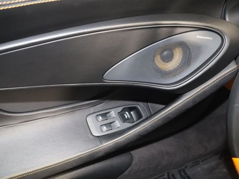 Used 2020 McLaren 570S Coupe RWD image 48