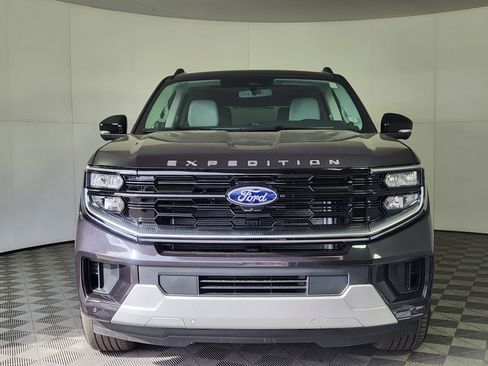 New 2026 Ford Expedition Max Platinum w/ Platinum Ultimate Package image 2