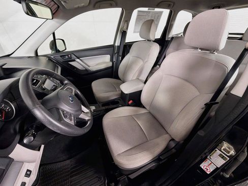 Used 2017 Subaru Forester 2.5i w/ Alloy Wheel Package AWD/4WD image 2