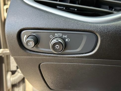 Used 2024 Chevrolet Malibu LT FWD image 40