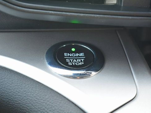 Used 2021 Ford Explorer XLT image 14