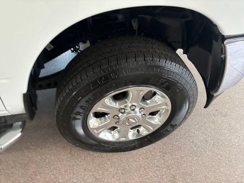 Certified 2025 RAM 2500 Big Horn AWD/4WD image 30