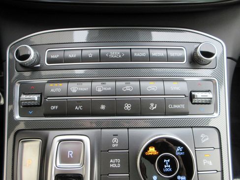 Used 2021 Hyundai Santa Fe Limited image 47