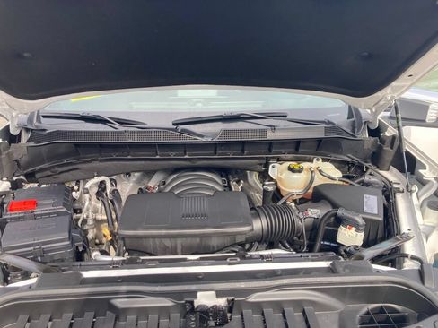 Used 2021 Chevrolet Silverado 1500 LT AWD/4WD image 39