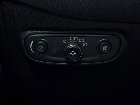 Used 2024 Chevrolet Equinox Premier AWD/4WD image 34