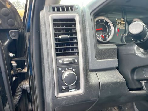 Used 2017 RAM 2500 Tradesman image 25