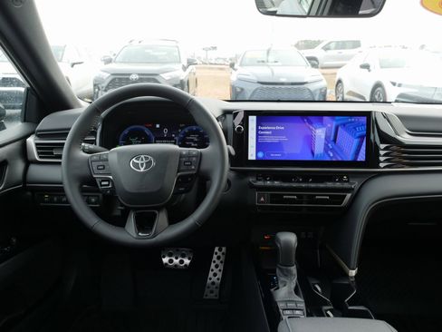 Used 2025 Toyota Camry XSE image 20