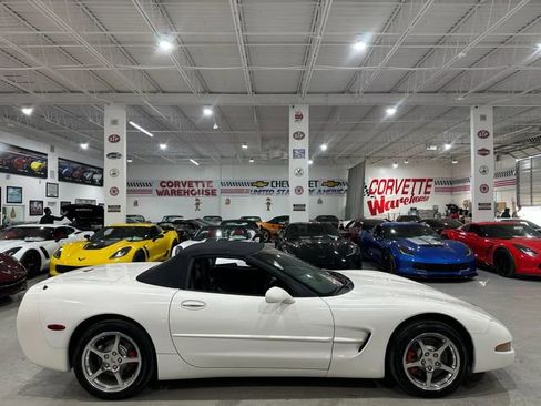 Used 2001 Chevrolet Corvette Convertible w/ Preferred Equipment Group2 image 5