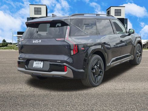 New 2026 Kia EV9 Land w/ Nightfall Edition Package image 5