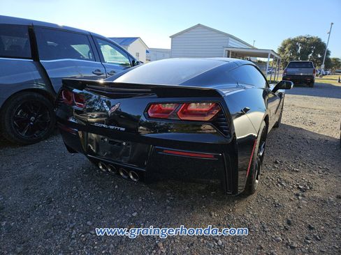 Used 2017 Chevrolet Corvette Stingray Coupe w/ 2LT Preferred Equipment Group image 7