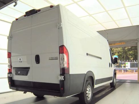Used 2023 RAM ProMaster 3500 w/ Driver Convenience Group FWD image 4