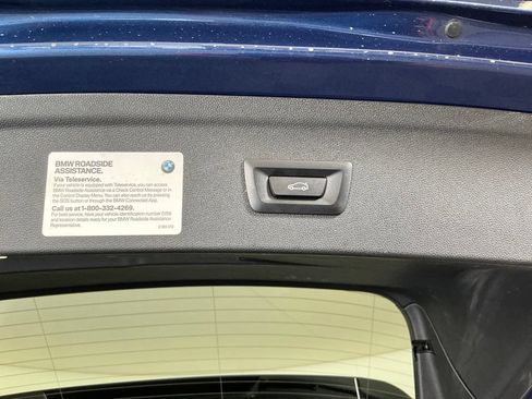 Used 2023 BMW iX xDrive50 w/ Sport Package AWD/4WD image 29