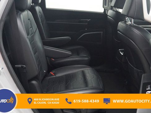 Used 2022 Kia Telluride SX w/ SX Prestige Package AWD/4WD image 13