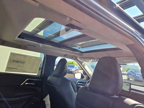 New 2025 Mitsubishi Outlander Trail Edition image 8