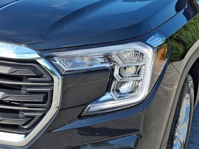 Used 2024 GMC Terrain SLE AWD/4WD image 9