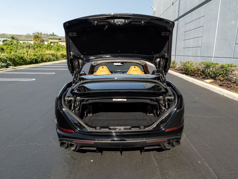 Used 2017 Ferrari California T RWD image 64
