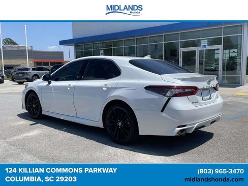 Used 2021 Toyota Camry XSE FWD image 4