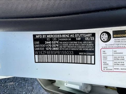 Used 2023 Mercedes-Benz E 350 4MATIC Sedan image 4