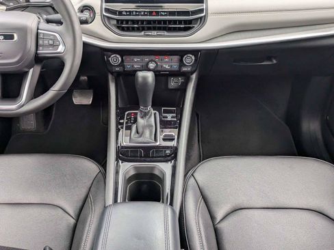 Certified 2025 Jeep Compass Limited AWD/4WD image 21