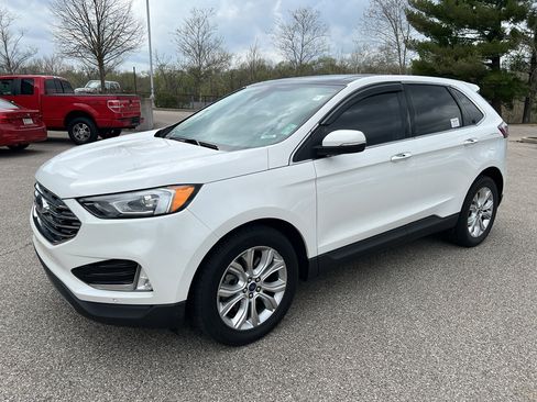 Used 2022 Ford Edge Titanium image 3
