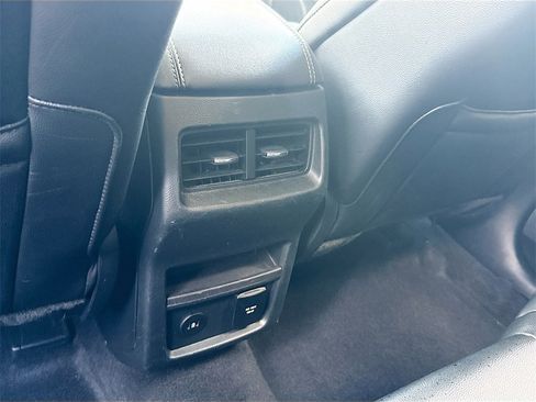 Used 2024 Ford Edge Titanium image 27