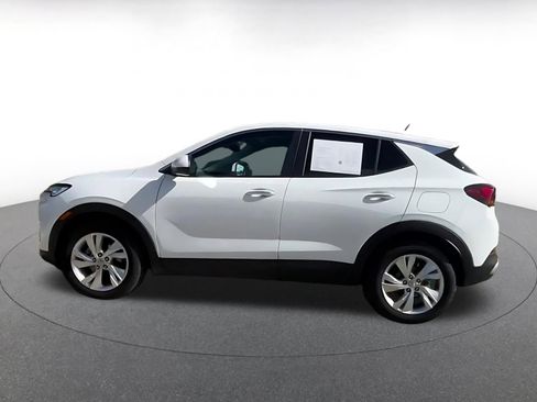 Used 2025 Buick Encore GX Preferred FWD image 9