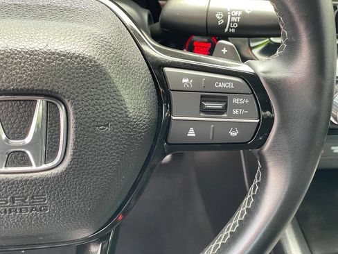 Used 2024 Honda Civic Sport image 17