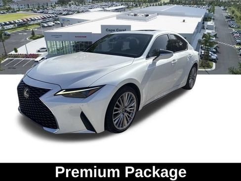 Used 2022 Lexus IS 300 AWD w/ Premium Package image 3