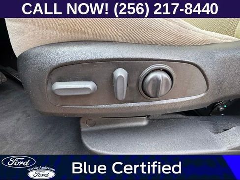 Used 2022 Chevrolet Traverse LT image 28