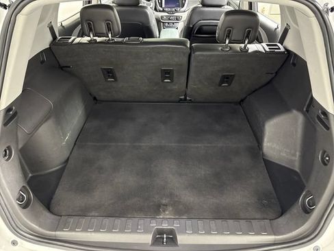 Used 2020 GMC Terrain SLT FWD image 18