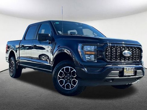 Used 2023 Ford F150 XL w/ Trailer Tow Package image 2