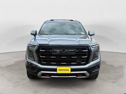 Used 2025 GMC Yukon XL AT4 Ultimate AWD/4WD image 8