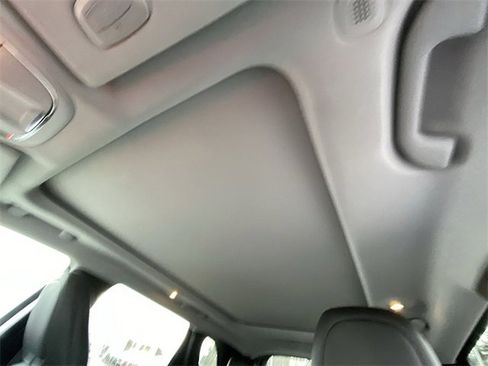 Used 2020 Jeep Cherokee Limited w/ Technology Group image 22