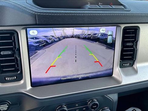 Used 2025 Ford Bronco Outer Banks image 14