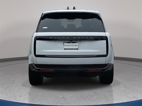 New 2025 Land Rover Range Rover Long Wheelbase SE image 6