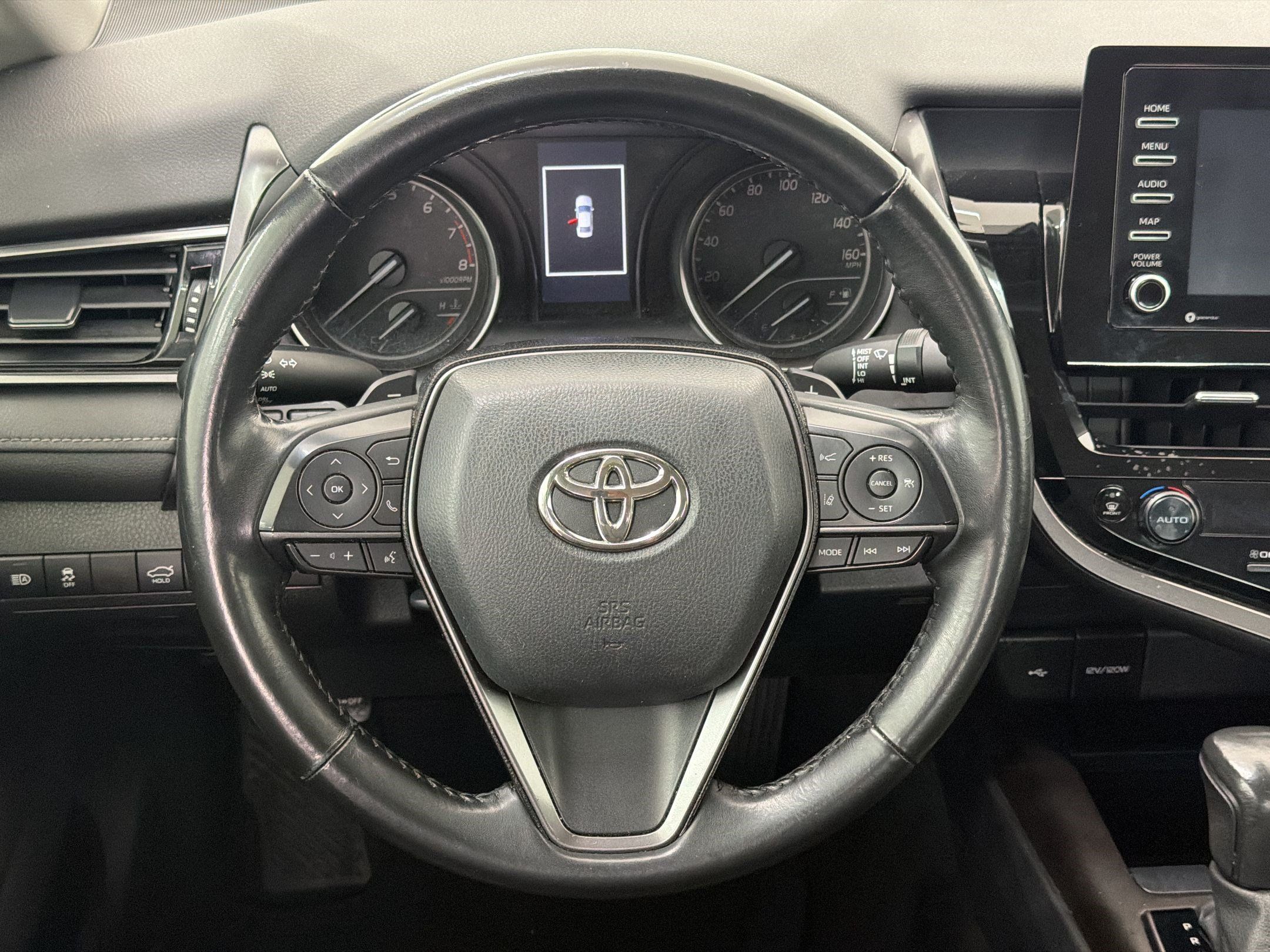 Used 2023 Toyota Camry SE FWD image 11