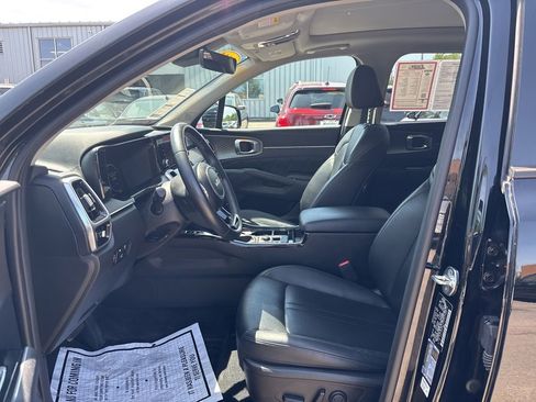 Used 2023 Kia Sorento SX AWD/4WD image 19
