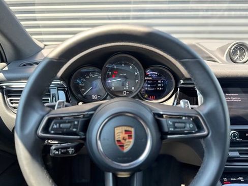 Certified 2026 Porsche Macan AWD/4WD image 21