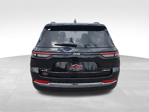 Used 2025 Jeep Grand Cherokee Laredo X w/ Trailer Tow Package AWD/4WD image 4