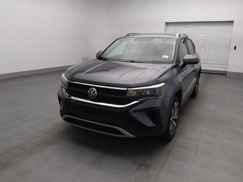 Used 2022 Volkswagen Taos SE FWD image 15