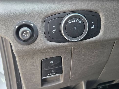 Used 2025 Ford Transit 250 148 High Roof AWD image 9