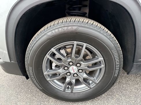 Used 2025 GMC Acadia Elevation image 18