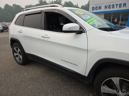 Used 2019 Jeep Cherokee Limited AWD/4WD image 27