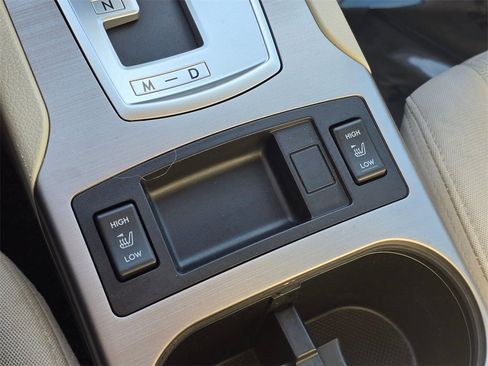 Used 2013 Subaru Outback 2.5i Premium w/ All-Weather Pkg image 30