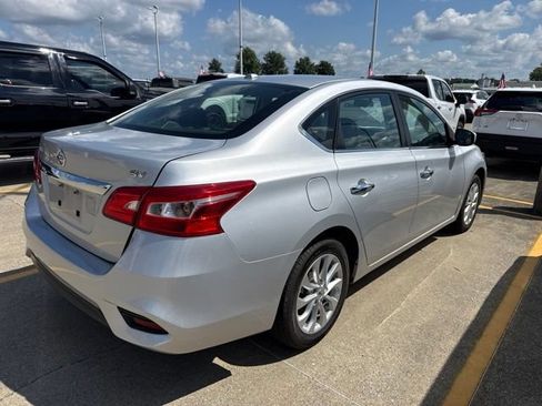 Used 2019 Nissan Sentra SV FWD image 8