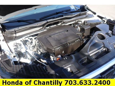 Certified 2025 Honda Pilot Touring image 36