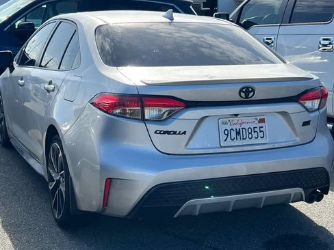 Used 2022 Toyota Corolla SE w/ SE Premium Package FWD image 6