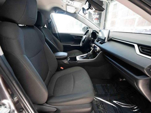 Used 2024 Toyota RAV4 LE image 27